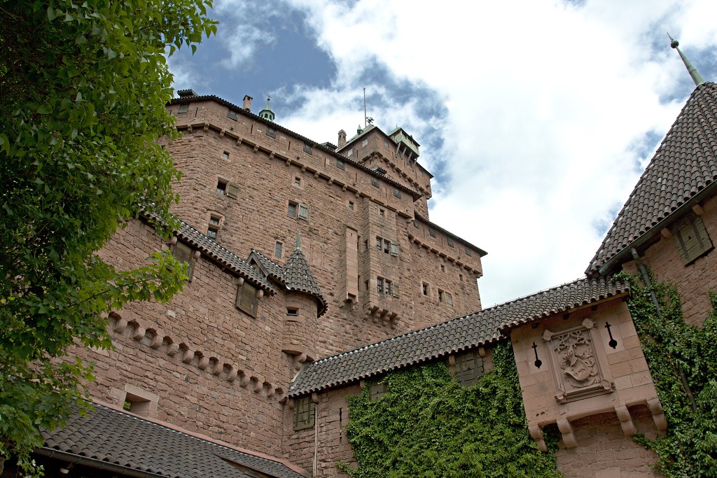 chateau koenigsbourg koenigsburg kasteel burcht hdr orschwiller elzas vogezen france frankrijk fort